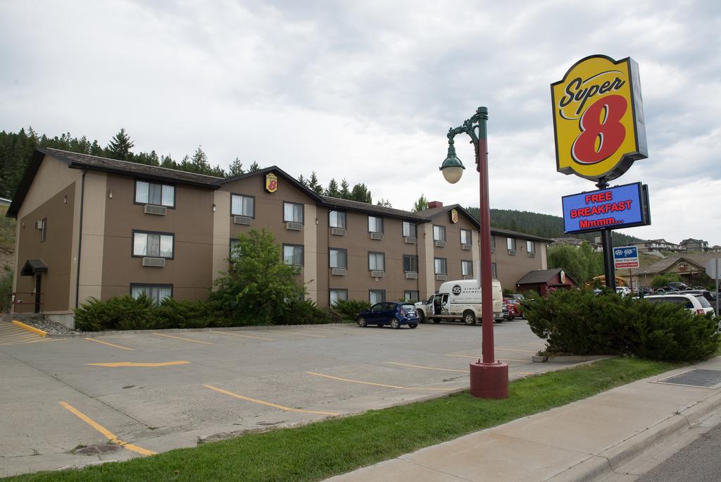 Super 8 By Wyndham Williams Lake Bc Exteriör bild